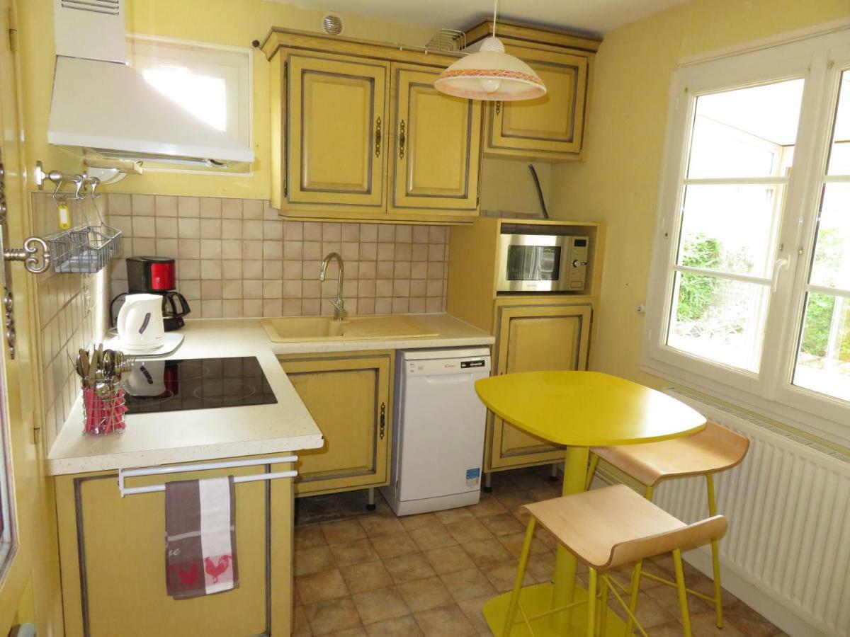 Gite La Pierre Qui Tourne Amboise Exteriör bild
